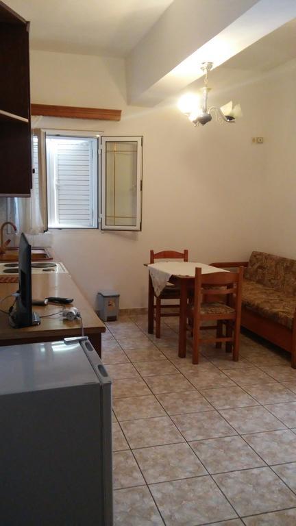 Elena Apartament Sarandë Exterior foto